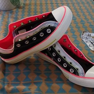 Converse all stars low top neon colored sneakers men's size 4 women's 6